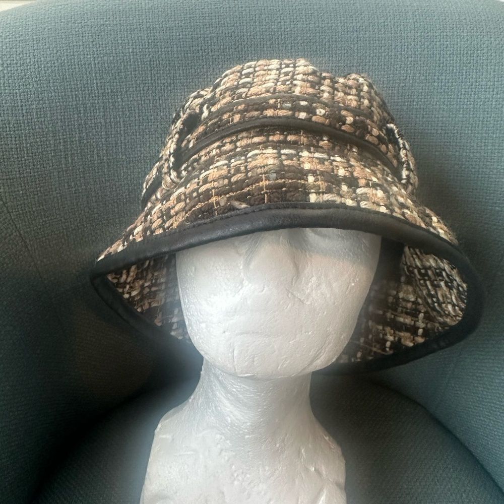 Halogen Tweed & Faux Leather Trimmed Bucket Hat O/S